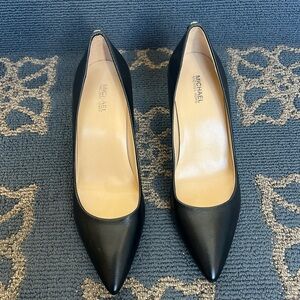 Black Michael Kors Pumps